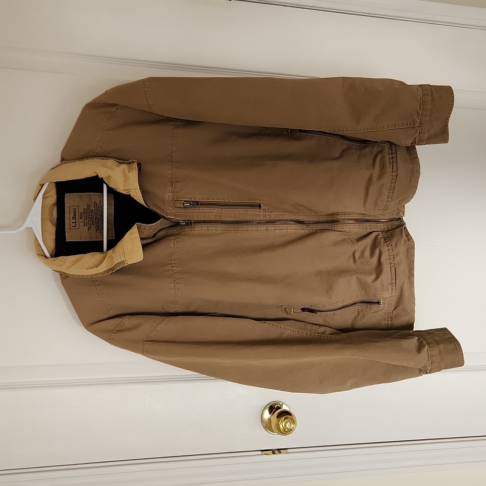 LL Bean Mens lightly lined jacket, size Large